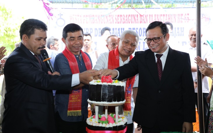 Bupati Asahan Hadiri Pesta Pembangunan Serbaguna Dan Ulang Tahun ke-65 HKBP Gereja Desa Gajah
