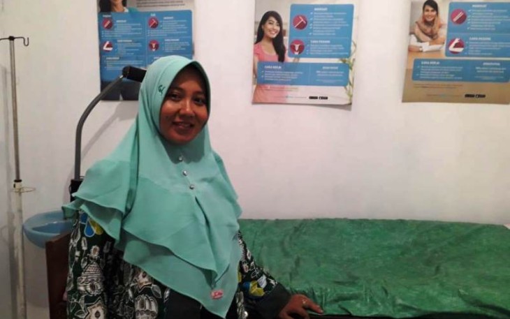 Jalan TMMD Reguler Cilacap Memudahkan Bidan Desa Cilibang Jemput Bola