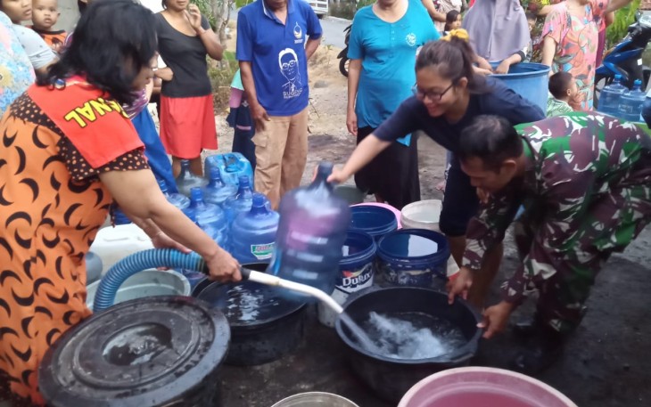 Satgas TMMD Pantau Droping Air 