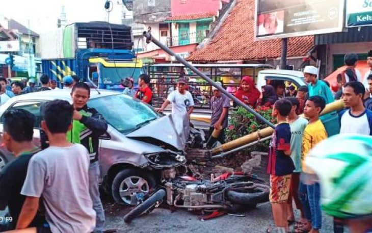 Kondisi tempat kejadian pasca terjadi kecelakaan