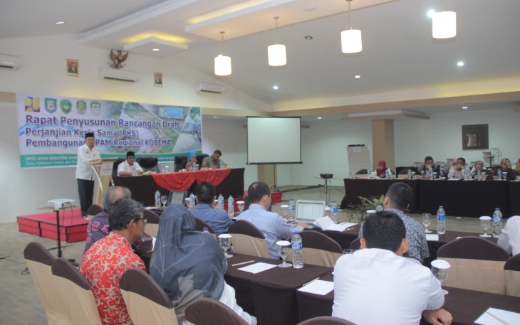 Rapat penyusunan rancangan draf PKS pembangunan SPAM regional KOBEMA