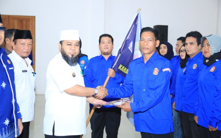 Wali Kota Bengkulu Helmi Hasan Kukuhkan Pengurus Karang Taruna Kota Bengkulu Masa Bakti 2019-2024