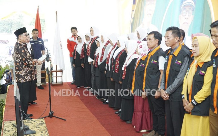 Bupati Kepahiang Dr Ir Hidayattullah Sjahid Kukuhkan Satgas PPA