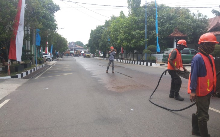 Uji Coba Aspal Berbahan Plastik