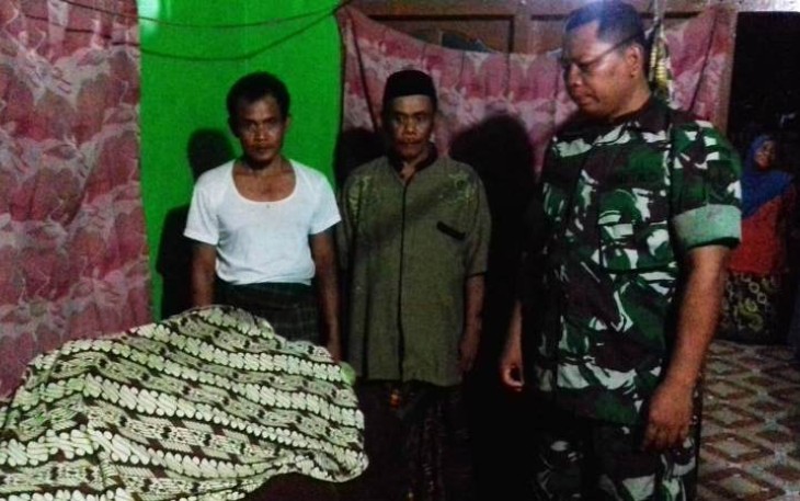 Korban saat dibawa ke rumah duka