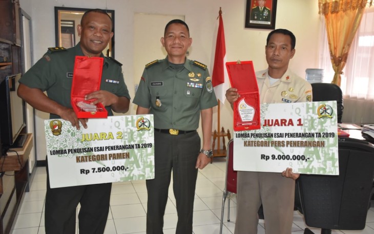 Kodam Jaya Raih 3 Juara Lomba Esai Insan Penerangan TNI AD 2019