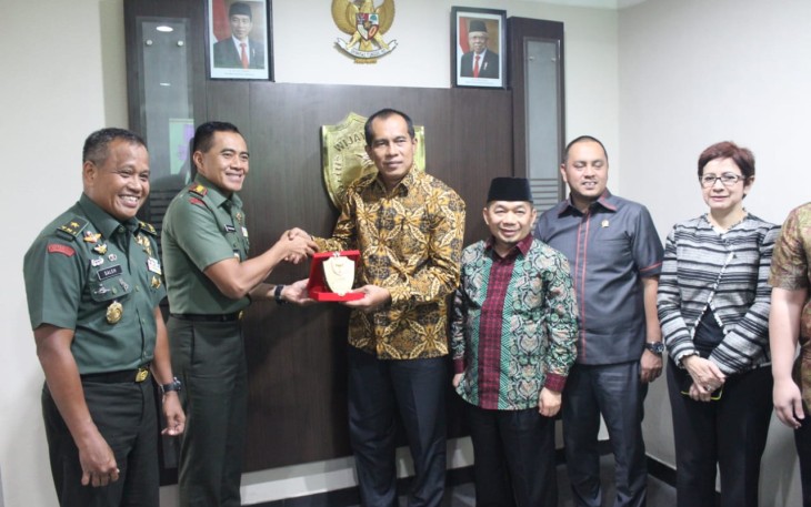 Komisi Satu DPR RI sambangi Makorem 052/Wijayakrama