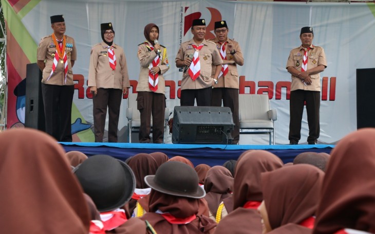 Rapatkan Barisan Bentuk Karakter Anak Bangsa 