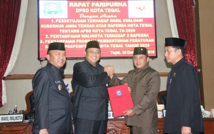 Rapat Paripurna DPRD Kota Tegal