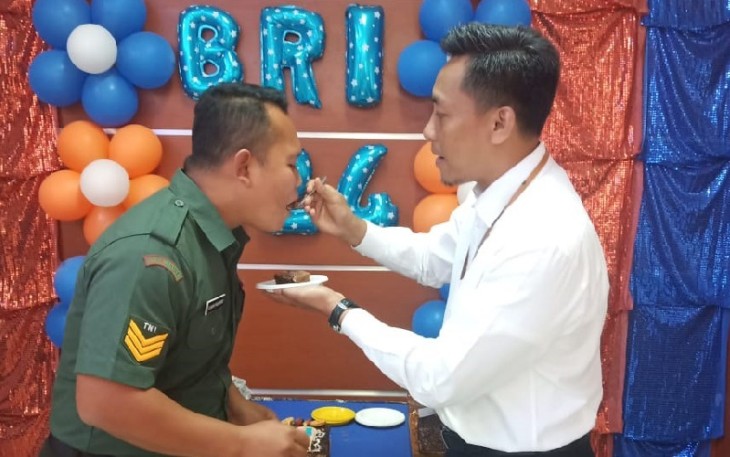 Kodim 0209/LB Berikan Kejutan Pada BRI Cabang Rantauprapat Dalam Peringatan HUT BRI ke 124 Tahun 