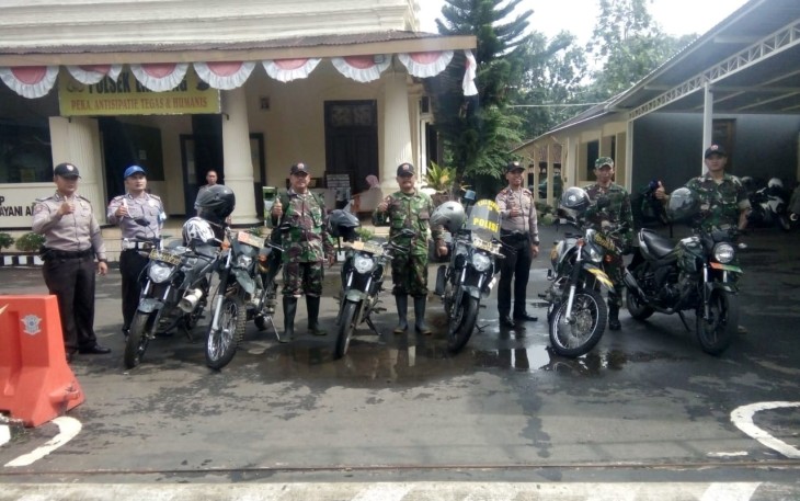 Polsek dan Koramil Limpung Gelar Patroli Bersama