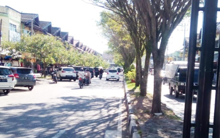 Jalan kota di Aceh Barat