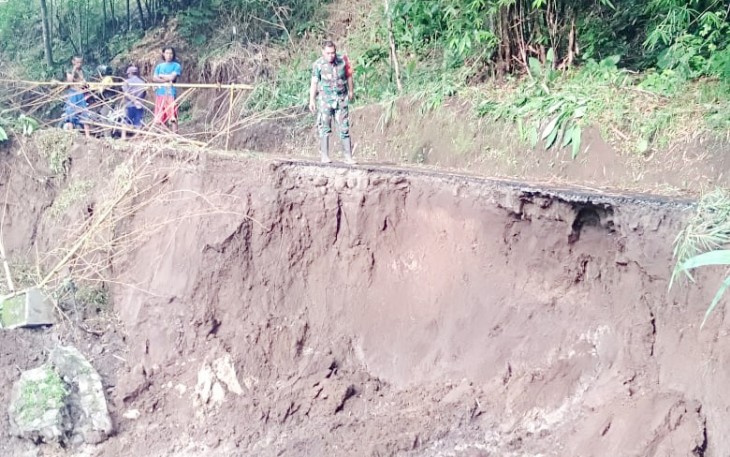 Kondisi lokasi saat longsor