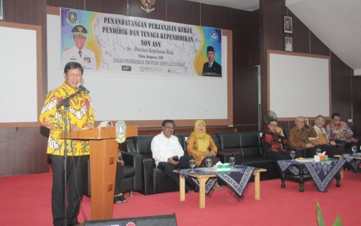 Plt. Gubernur Kepri H. Isdianto