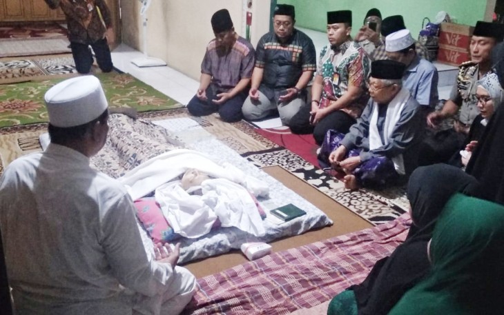Wapres Ma'ruf Amin Takziah di rumah duka Almarhum KH Ahmad Bagdja