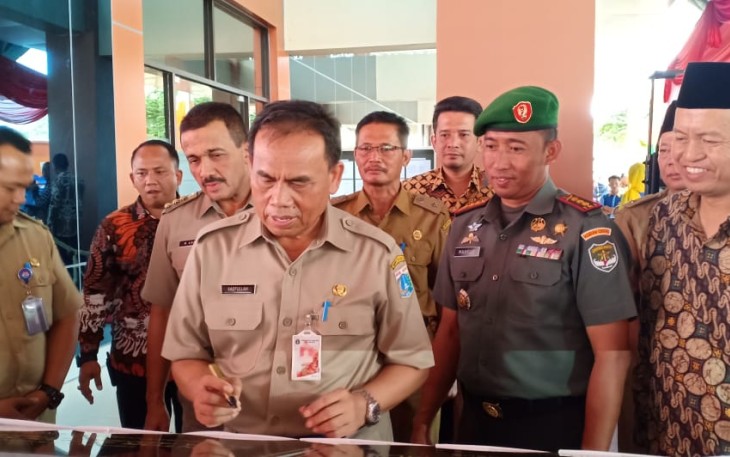Forkopimko bersama Sekda Prov DKI Resmikan 4 kantor Kelurahan di Wilayah Jaktim