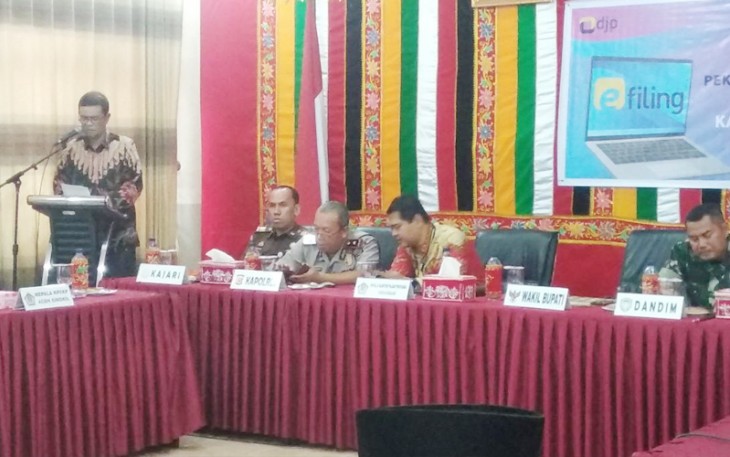 Wakil Bupati Aceh Singkil Sazali saat membuka kegiatan pekan panutan penyampaian SPT tahunan daerah setempat.