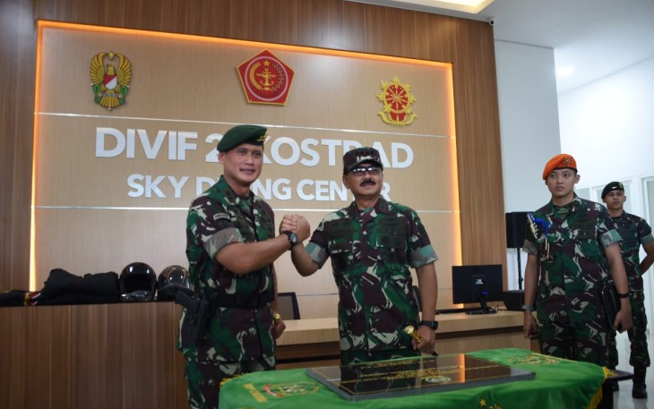 Panglima TNI Kunjungi Divisi Infanteri II Kostrad