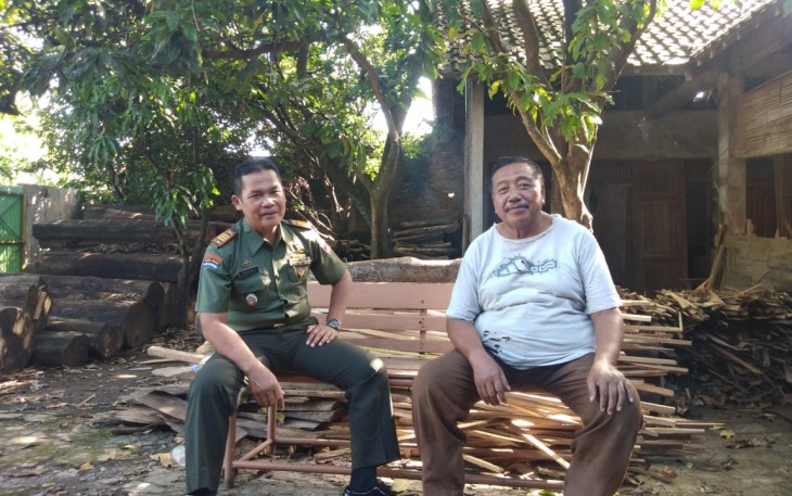 Danramil Nogosari Sampaikan Informasi Melalui Komsos 