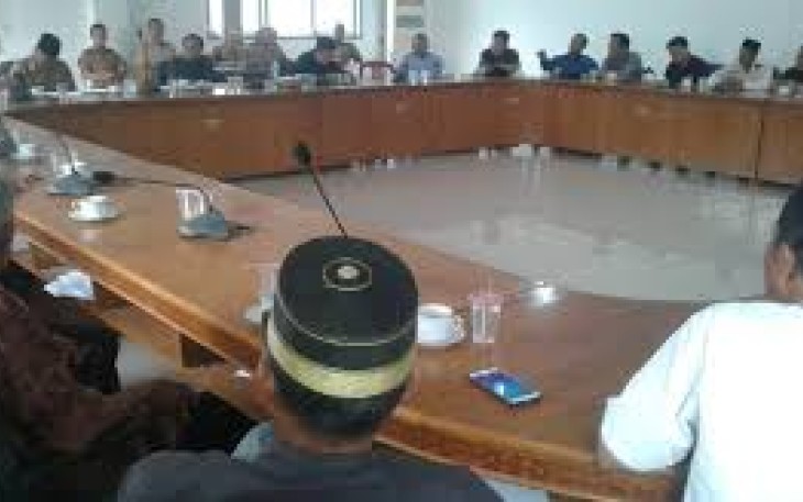 DPRD Bengkulu Selatan Melakukan Hearing Dengan Warga Kelurahan Masat 