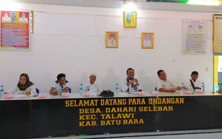 Kadisdik Batu Bara Ilyas Sitorus SE MP.d mewakili Bupati Zahir pada saat memberikan kata sambutan dalam rapat koordinasi