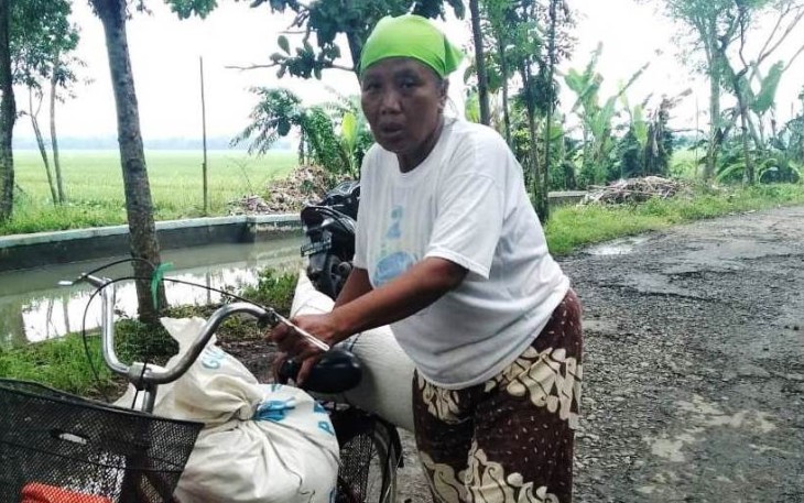  Mbah Nur Atun (56)