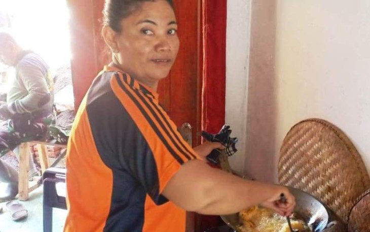 Suci Rela Masak Harian Untuk Satgas TMMD Reguler Pekalongan