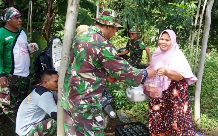  Ibu Narwi Kirim Logistik