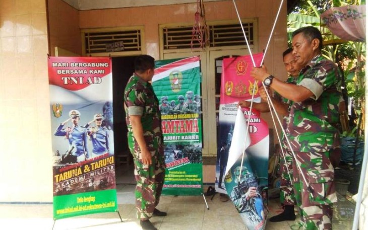 Kampanye Kreatif Kodim Pekalongan Tentang Rekruitmen TNI di Lokasi TMMD