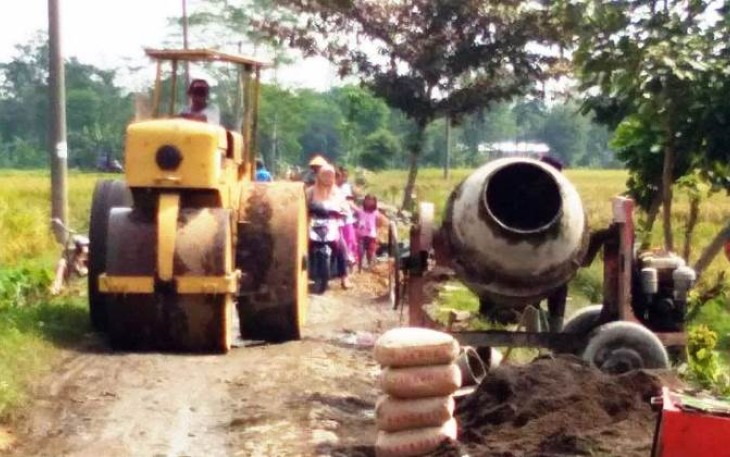 Pengaspalan Jalan TMMD Reguler Pekalongan Ruas Dukuh Pepedan-Jlubang Dimulai