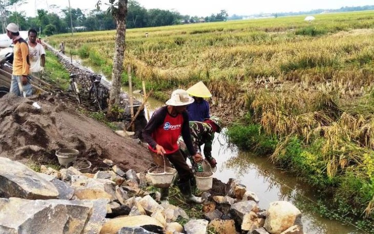 Talud Dukuh Jlubang Pantirejo Nyaris Selesai