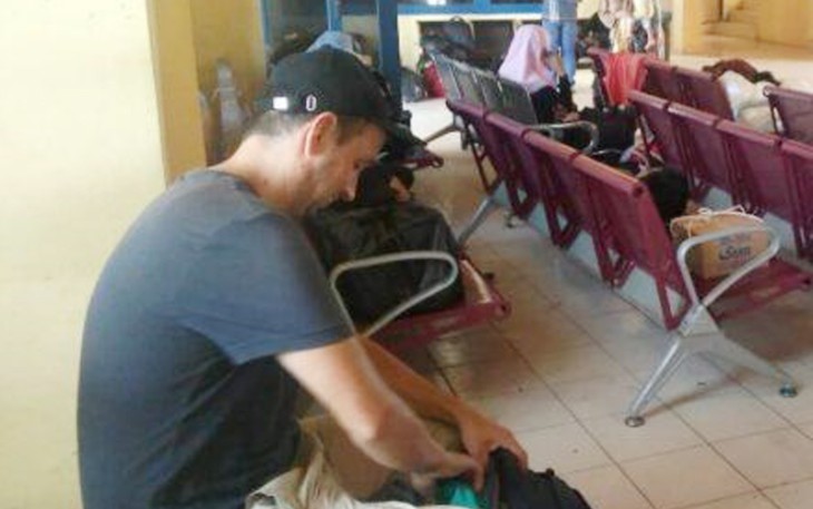 Seorang Warga Negara Asing (WNA) asal Polandia Nobert Darwid saat di Pelabuhan Singkil.