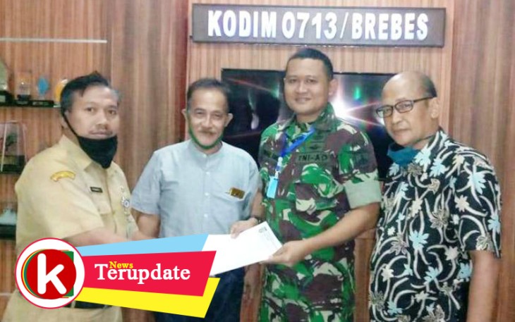 Penyerahan Surat Keputusan (SK) kepengurusan FKPPI Brebes yang baru