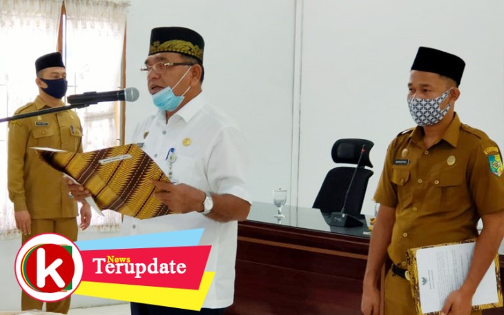 Sekdakab Batu Bara Lantik Eselon III dan IV
