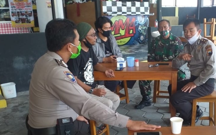 Babinsa Jagalan dan Babinkamtibmas Bersinergi Komsos Dengan Pimpinan Expreso