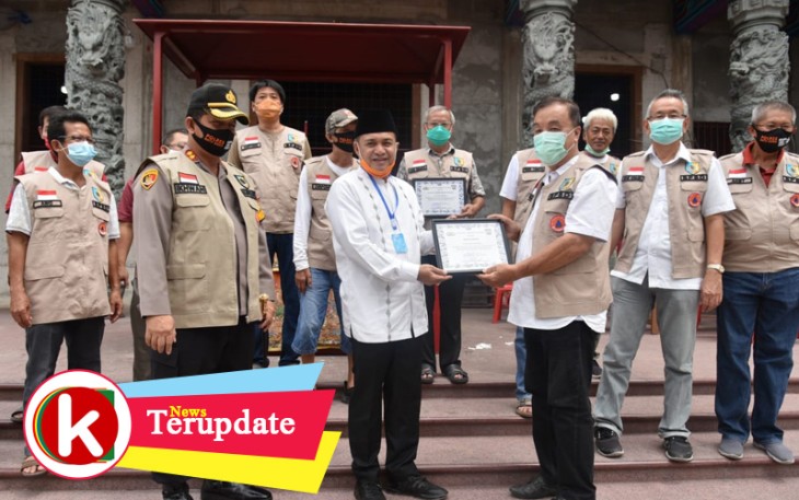 Bupati dan Kapolres Batu Bara Bantu Sembako Ama Abang Becak