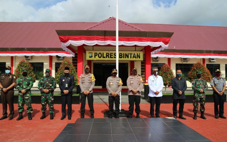 Bupati Bintan Ikut Sambut Rombongan Kapolda di Polres Bintan