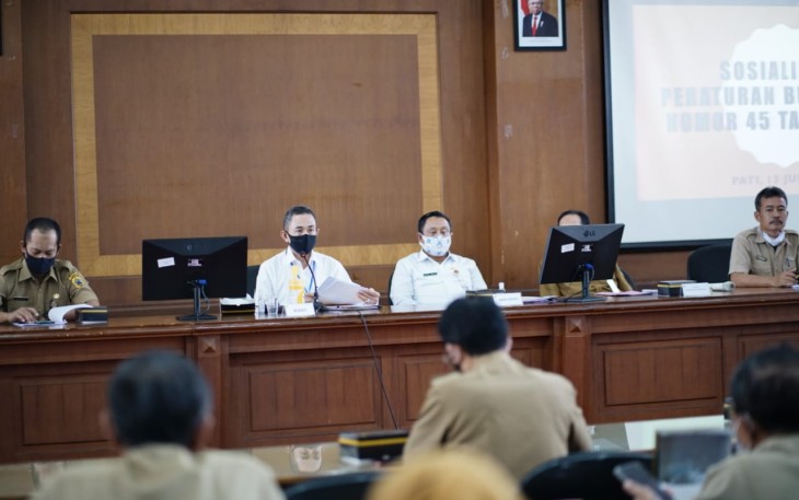 Bupati Pati ketika memberikan sosialisasi Perbup nomor 45 tahun 2020