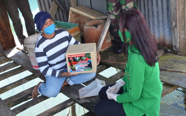 Ibu Hetty Andika Perkasa Peduli Suku Bajau