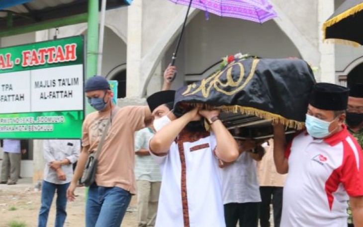 Wakil Wali Kota Bengkulu Dedy Wahyudi Hadir di Rumah Warganya Yang Sedang Berduka
