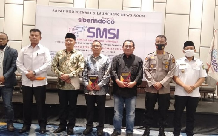 Foto bersama saat Launching 'Newsroom' Siberindo.co