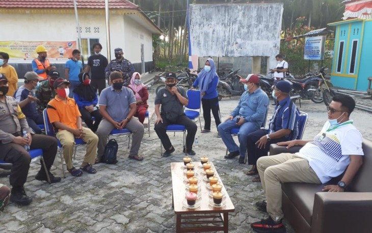 Bupati Bintan Apri Sujadi Berkunjung ke Mapur Berharap PLN Nyala 24 Jam