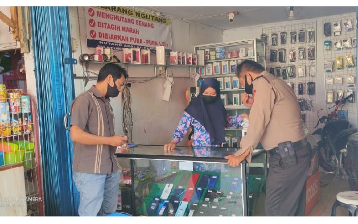 Ka SPKT Regu II Polres Rejang Lebong AIPTU Panca Erliansyah DS Bersama Anggota Piket Reskrim Melaksanakan Cek Tempat Kejadian Perkara