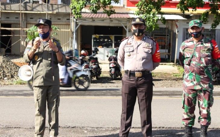 Kepala Satpol PP Bengkulu Tengah Gunawan R SE MM Berikan Arahan 