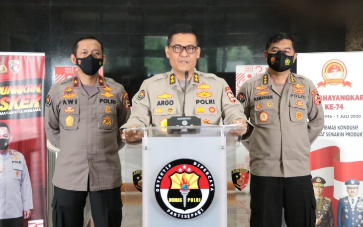 Kepala Divisi Humas Polri Irjen Argo Yuwono saat konfrensi pers di Bareskrim Polri, Jakarta Selatan, Rabu (18/11/2020)   