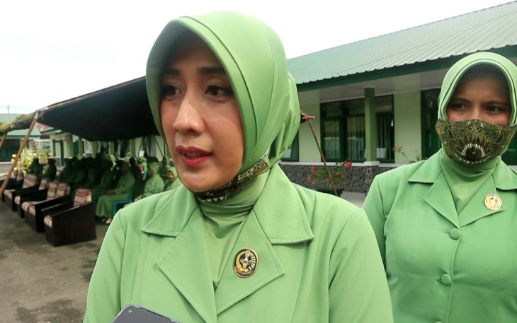 Ketua Persit KCK Cab XXVlll Koorcab Rem 012 PD lskandar Muda Ny Ratih Dimar Bahtera