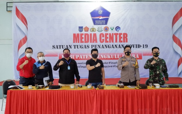 Pemkab Bengkulu Utara Saat Rapat Bersama Dalam Penetapan Pembelajaran Tatap Muka di Sekretariat Satgas Penanganan COVID-19 Bengkulu Utara
