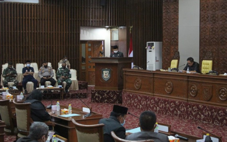 Paripurna DPRD Provinsi Bengkulu Jawaban Gubernur Terhadap Pandangan Umum Fraksi-Fraksi atas Raperda Pencegahan Covid-19