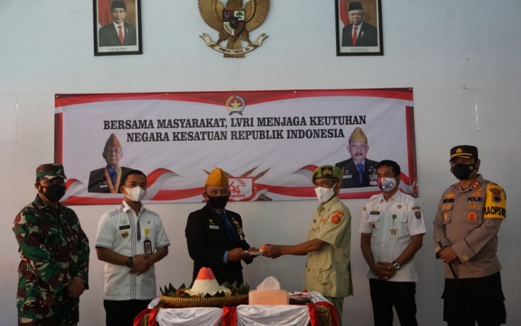 Bupati Batang Wihaji  memperingati Hari Ulang Tahun LVRI ke-64, di Aula Kantor LVRI Kabupaten Batang, Rabu (6/1/2021).