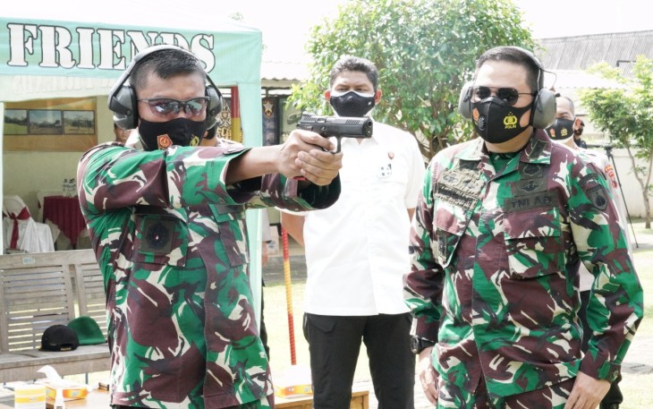 Kodam IV/Diponegoro bersama Polda Jawa Tengah menyelenggarakan kegiatan lomba menembak senapan dan pistol di Lapangan tembak Mako Brimob Subden 3/C Pelopor Gunung Kendil Boyolali, Kamis (7/1/2021).